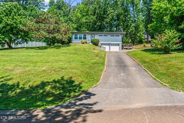 5013 Ridgemont Drive, Knoxville, TN 37918