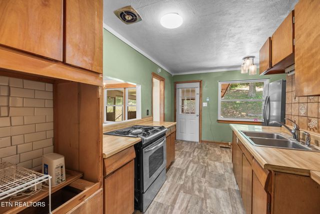 5013 Ridgemont Drive, Knoxville, TN 37918