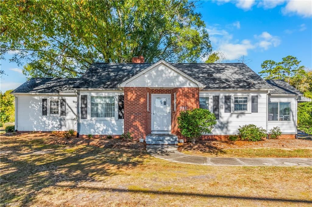 934 Horneytown Road, High Point, NC 27265