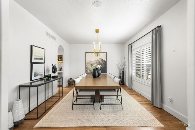 1166 E Rivers End Dr, Eagle, ID 83616