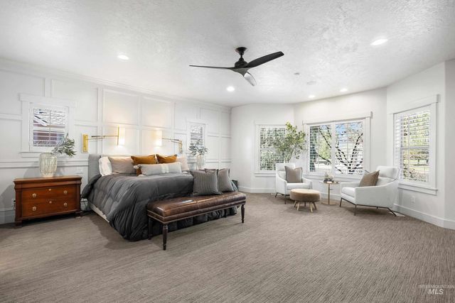 1166 E Rivers End Dr, Eagle, ID 83616