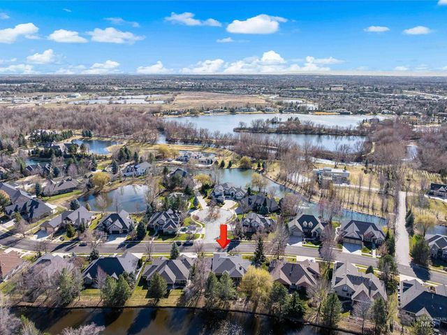 1166 E Rivers End Dr, Eagle, ID 83616