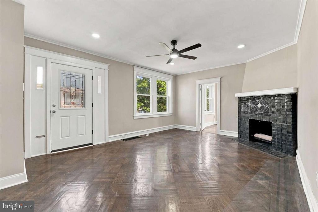 190 E PLUMSTEAD AVE, Lansdowne, PA 19050 — photo 2