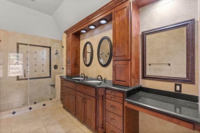 4503 Summer Lakes, Sugar Land, TX 77479