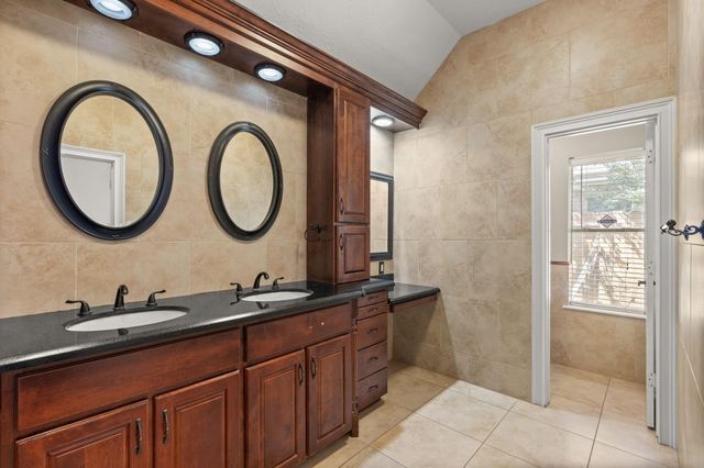 4503 Summer Lakes, Sugar Land, TX 77479