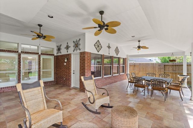 4503 Summer Lakes, Sugar Land, TX 77479