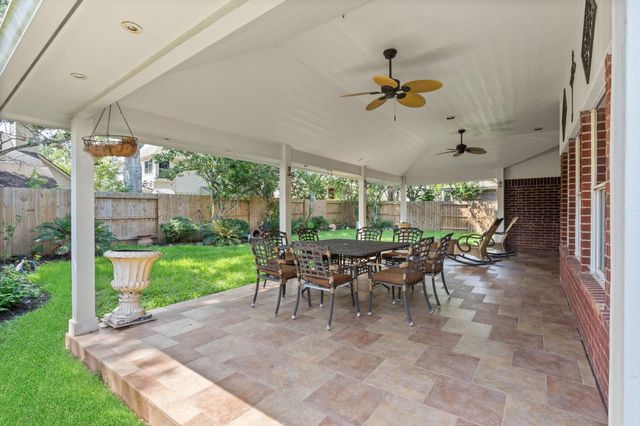 4503 Summer Lakes, Sugar Land, TX 77479