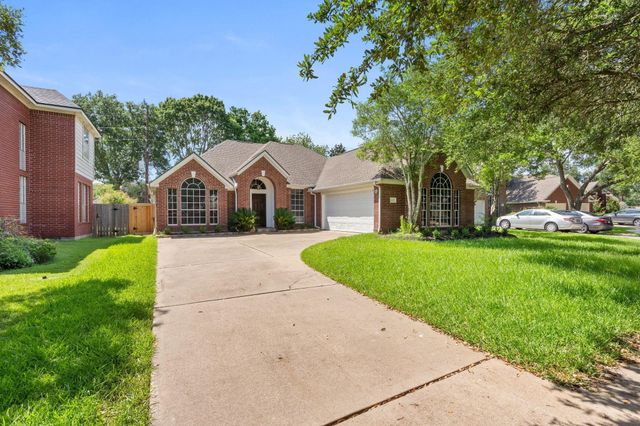 4503 Summer Lakes, Sugar Land, TX 77479