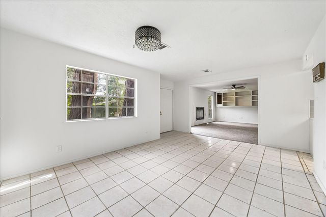 7714 Sterlingshire Street, Houston, TX 77016