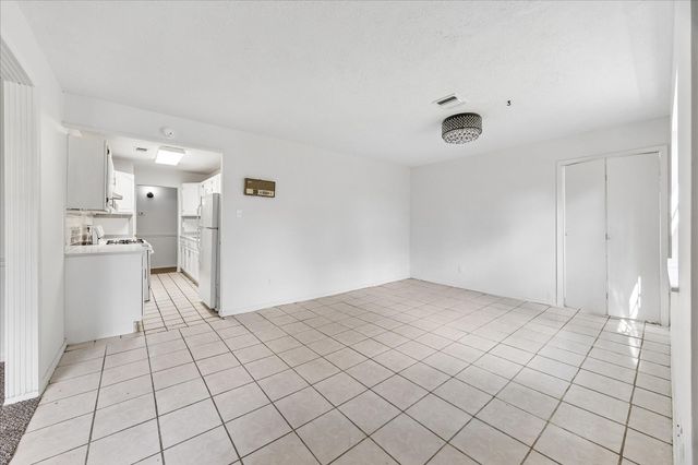 7714 Sterlingshire Street, Houston, TX 77016