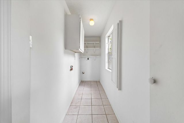 7714 Sterlingshire Street, Houston, TX 77016