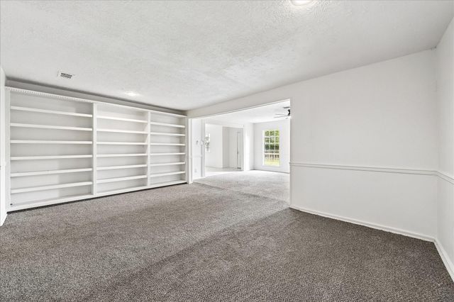 7714 Sterlingshire Street, Houston, TX 77016