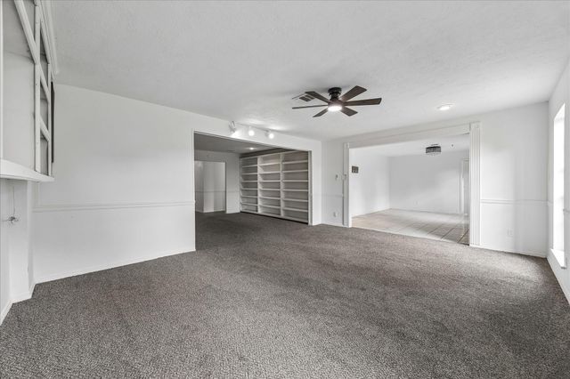 7714 Sterlingshire Street, Houston, TX 77016