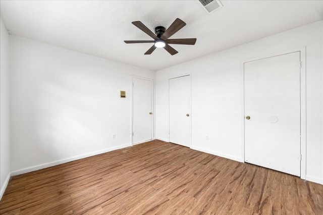 7714 Sterlingshire Street, Houston, TX 77016