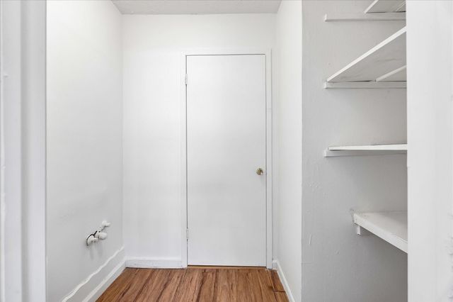 7714 Sterlingshire Street, Houston, TX 77016