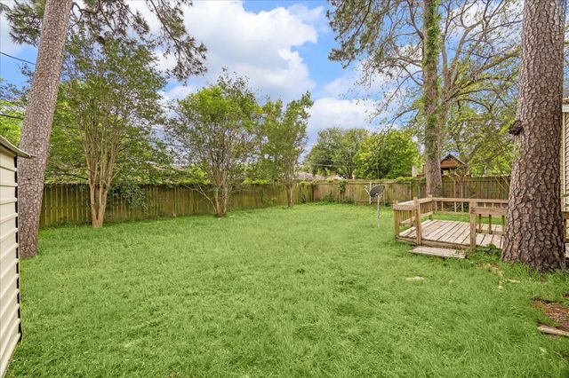 7714 Sterlingshire Street, Houston, TX 77016