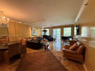 3700 Island Boulevard C203, Aventura, FL 33160