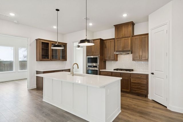 1090 Foxtail Drive, Justin, TX 76247