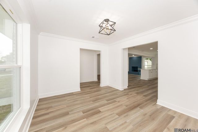 4930 Shadeland Dr, Baton Rouge, LA 70816