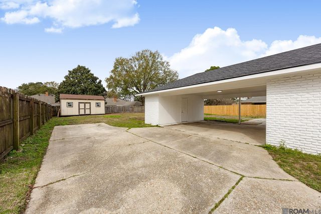 4930 Shadeland Dr, Baton Rouge, LA 70816