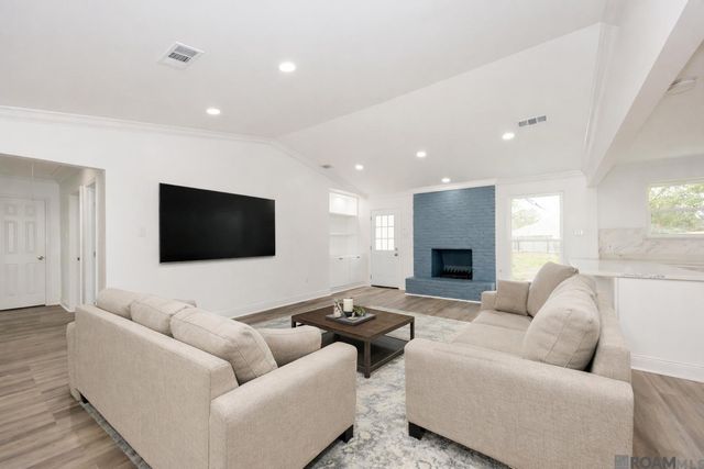 4930 Shadeland Dr, Baton Rouge, LA 70816