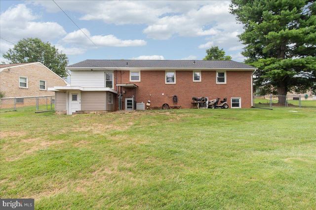 10602 OAKTREE CIR, Williamsport, MD 21795