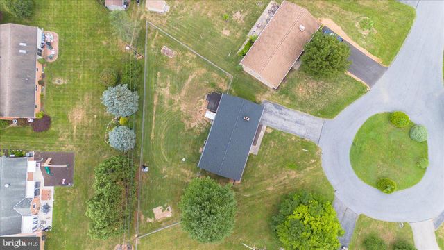 10602 OAKTREE CIR, Williamsport, MD 21795