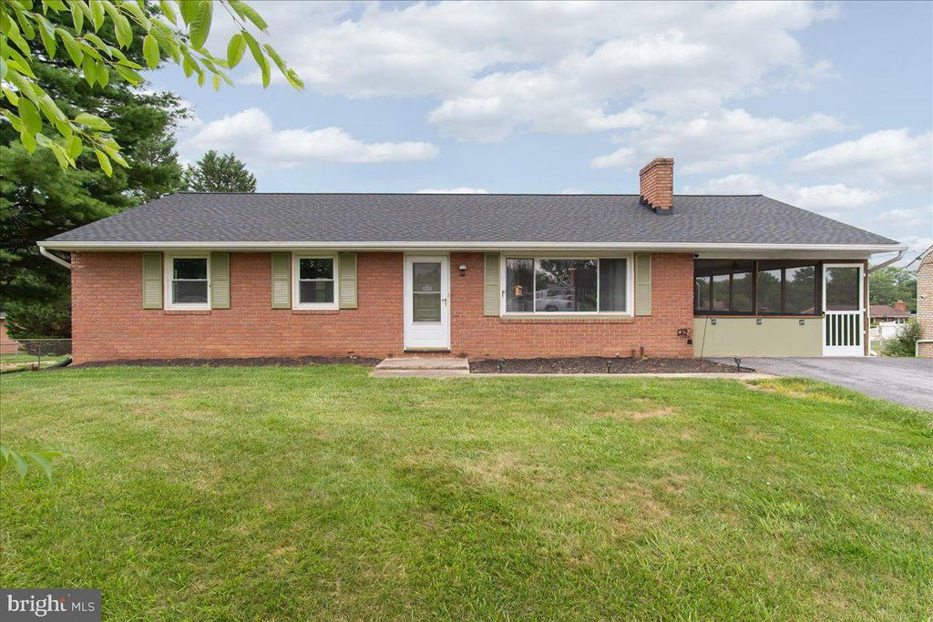 10602 OAKTREE CIR, Williamsport, MD 21795