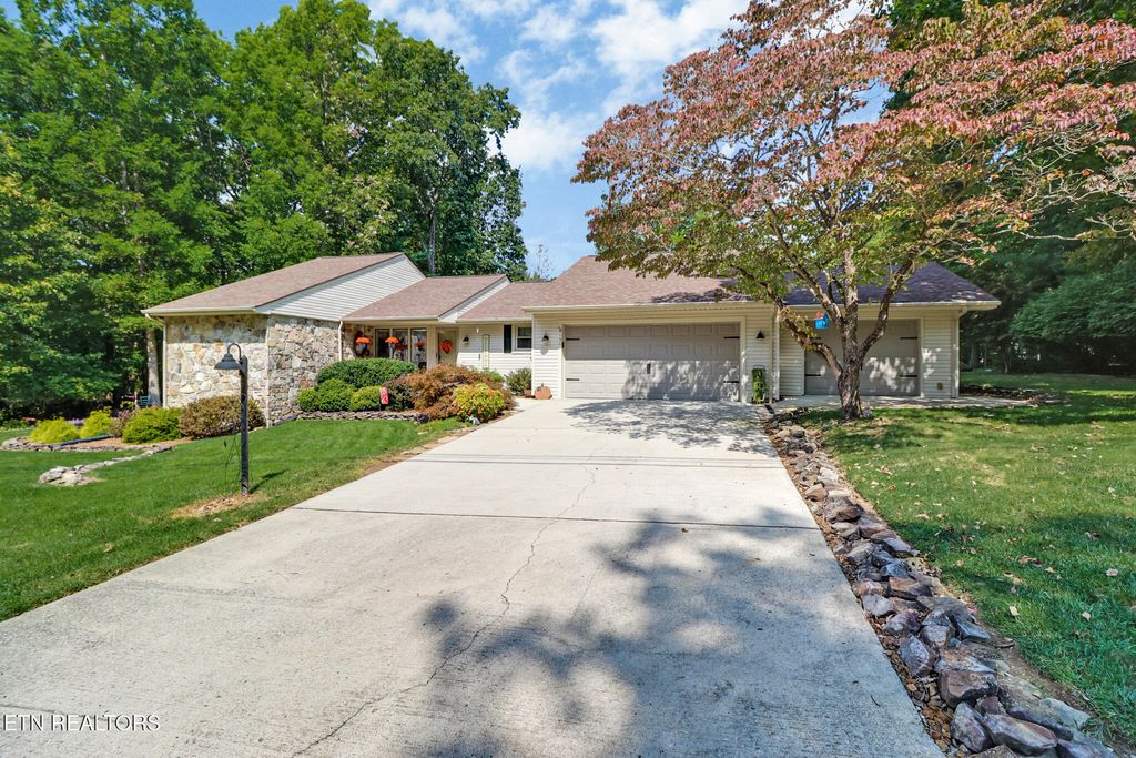 154 Anglewood Drive, Fairfield Glade, TN 38558