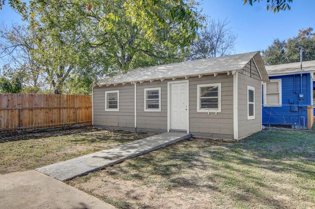 232 Campbell ST, Seguin, TX 78155