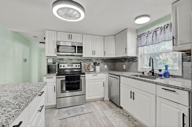 232 Campbell ST, Seguin, TX 78155