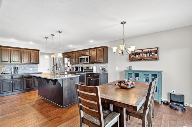 1926 N Brookhollow Drive, Nixa, MO 65714