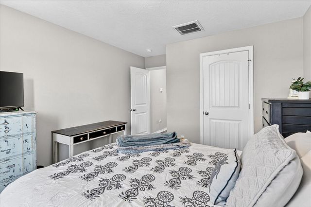 1926 N Brookhollow Drive, Nixa, MO 65714