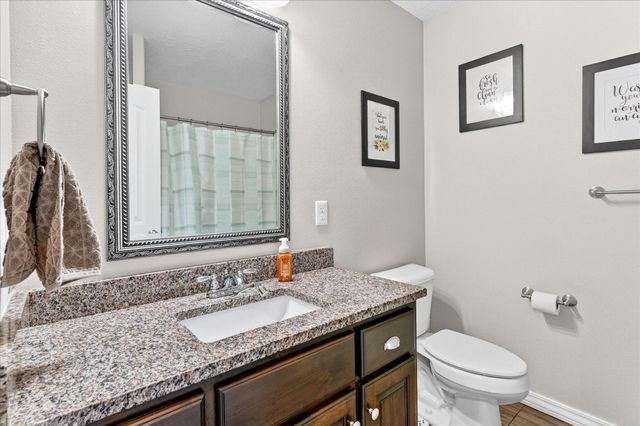 1926 N Brookhollow Drive, Nixa, MO 65714