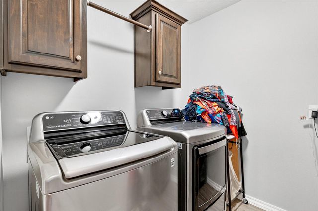 1926 N Brookhollow Drive, Nixa, MO 65714