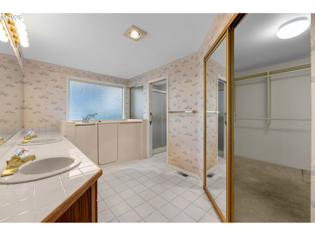 2816 Se 153RD Ave, Vancouver, WA 98683