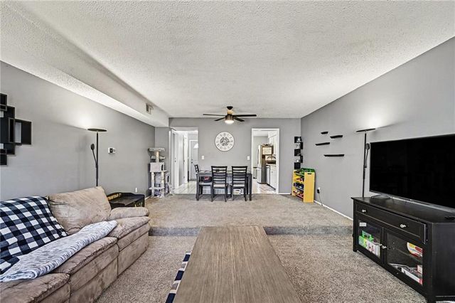 14064 W 88th Street, Lenexa, KS 66215