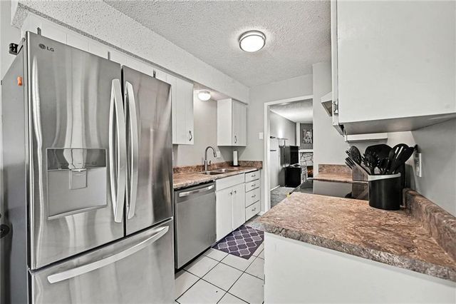 14064 W 88th Street, Lenexa, KS 66215