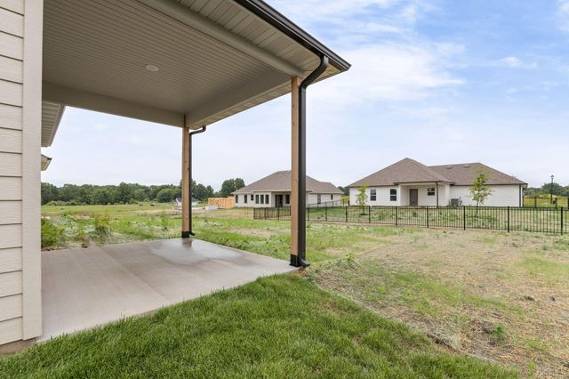 2360 N FEDERAL DR, Columbia, MO 65202