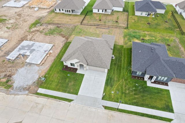 2360 N FEDERAL DR, Columbia, MO 65202