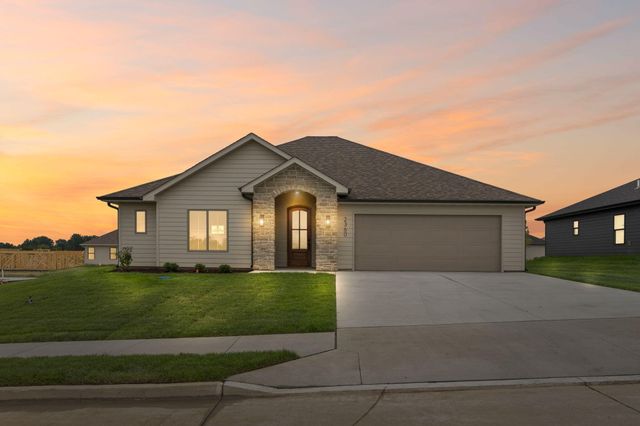 2360 N FEDERAL DR, Columbia, MO 65202