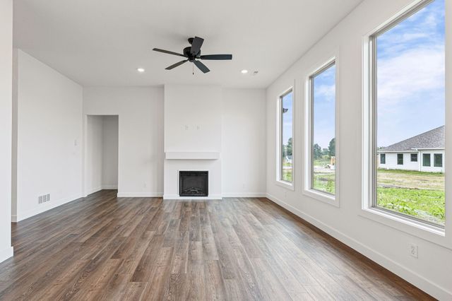 2360 N FEDERAL DR, Columbia, MO 65202