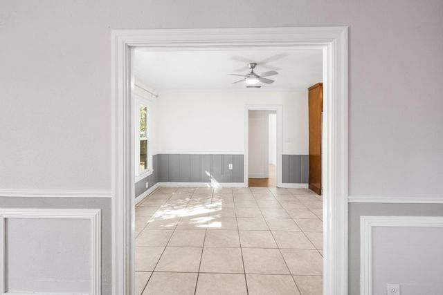 2905 Garfield Avenue, Carmichael, CA 95608