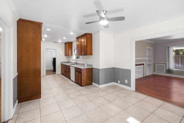 2905 Garfield Avenue, Carmichael, CA 95608