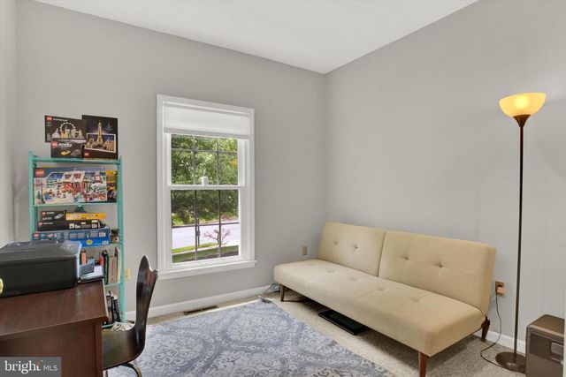 2405 W BAYBERRY DR, Harrisburg, PA 17112