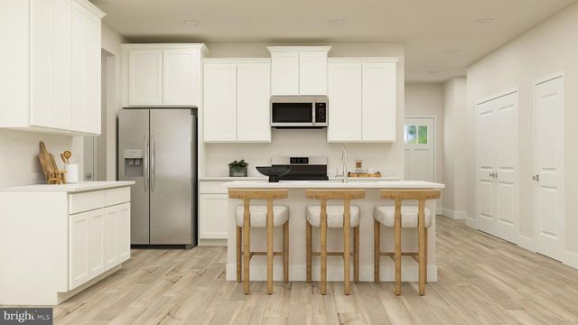 10437 YOSEMITE ST, White Plains, MD 20695