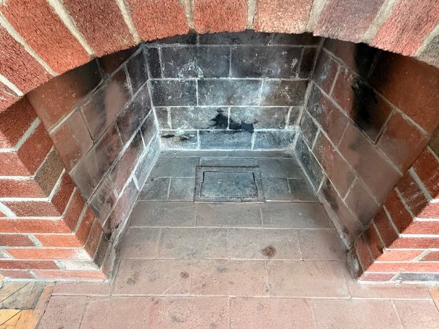 12 Stoneland Rd, Worcester, MA 01603