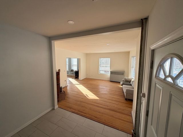 12 Stoneland Rd, Worcester, MA 01603