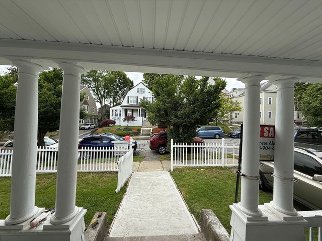 12 Stoneland Rd, Worcester, MA 01603