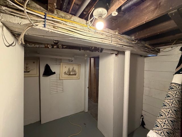 12 Stoneland Rd, Worcester, MA 01603